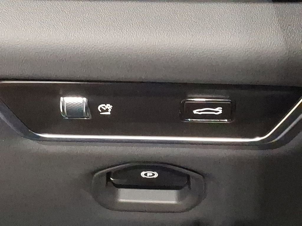 Used 2026 Lotus Emira image 21