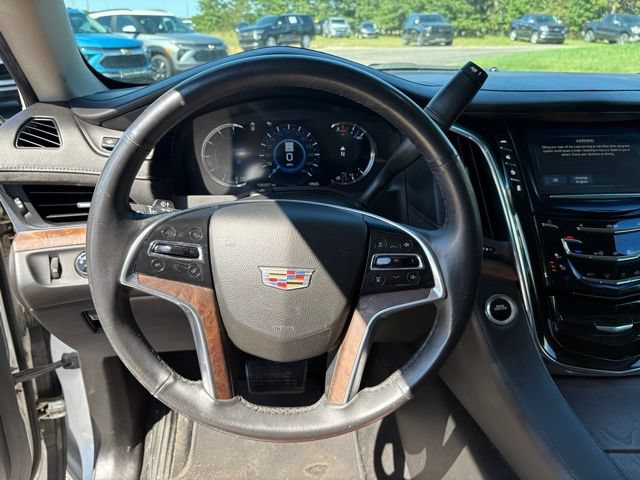 Used 2017 Cadillac Escalade Premium Luxury AWD/4WD image 16