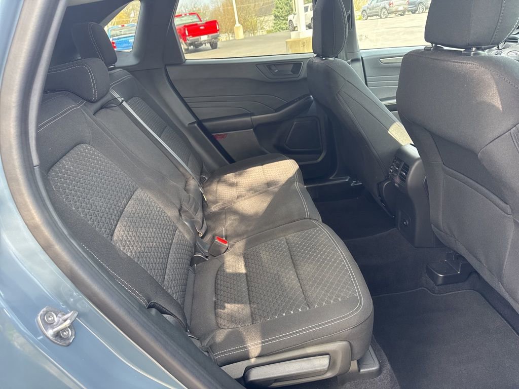 Used 2023 Ford Escape Active w/ Tech Pack #1 AWD/4WD image 12