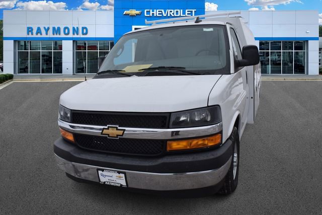 New 2025 Chevrolet Express 3500 w/ Power Convenience Package image 8