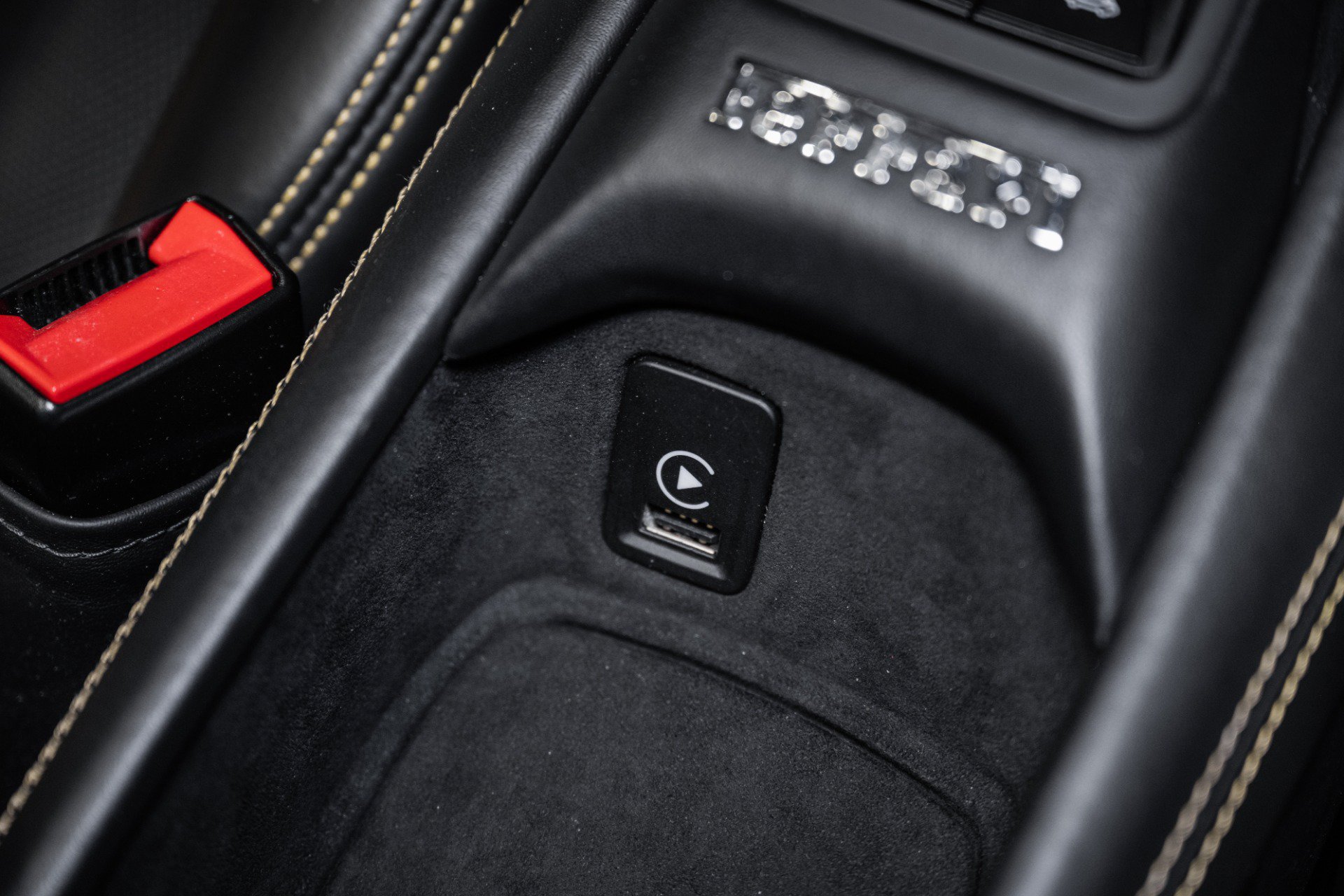 Used 2023 Ferrari F8 Tributo RWD image 43