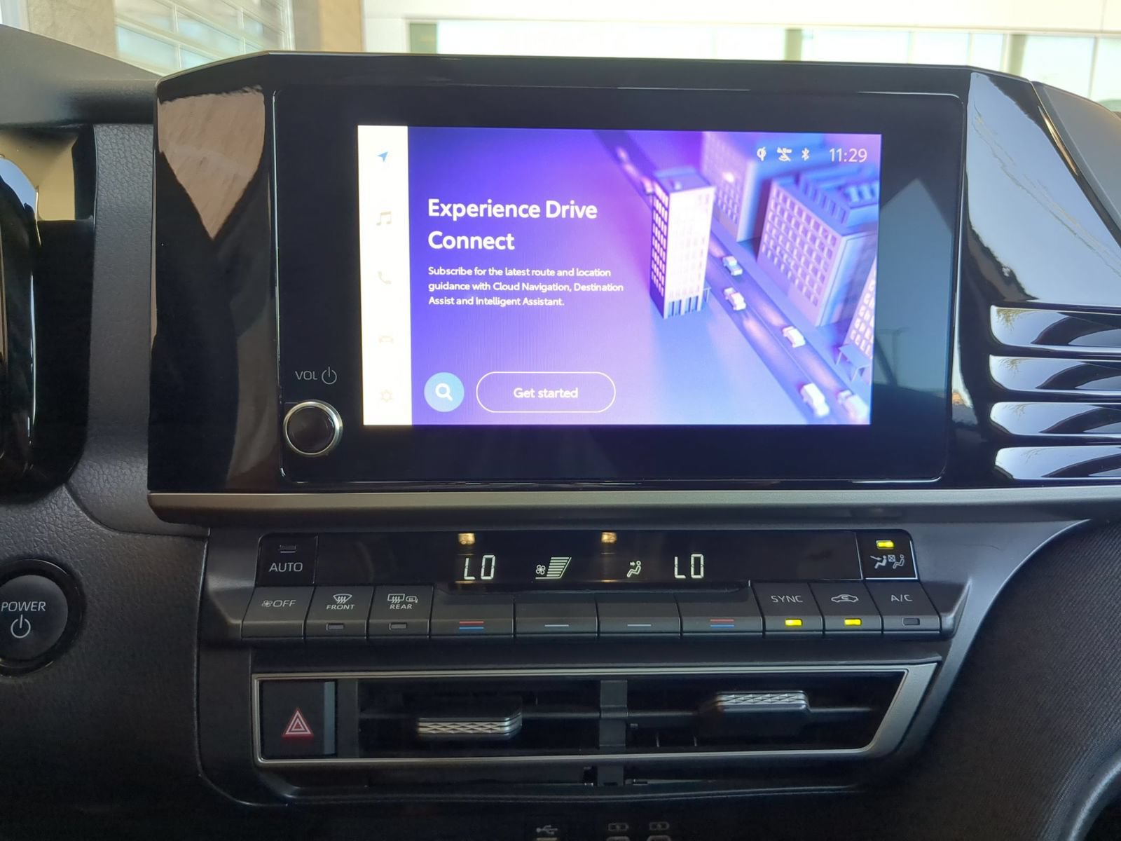 Used 2025 Toyota Camry LE FWD image 18