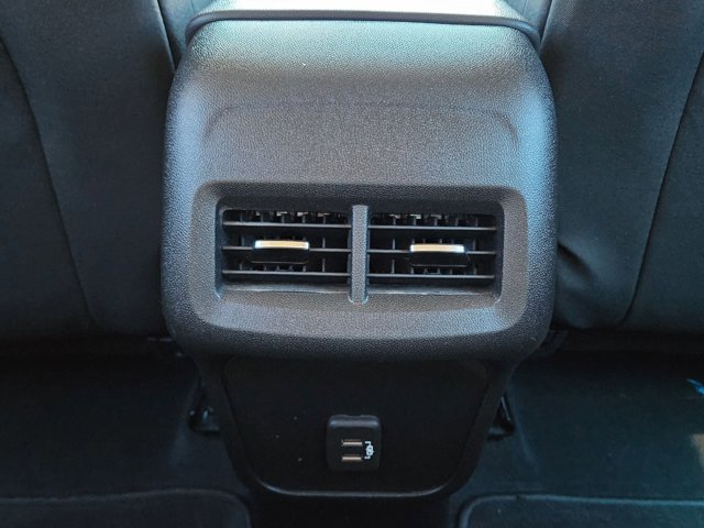 Used 2020 Chevrolet Equinox LT image 16