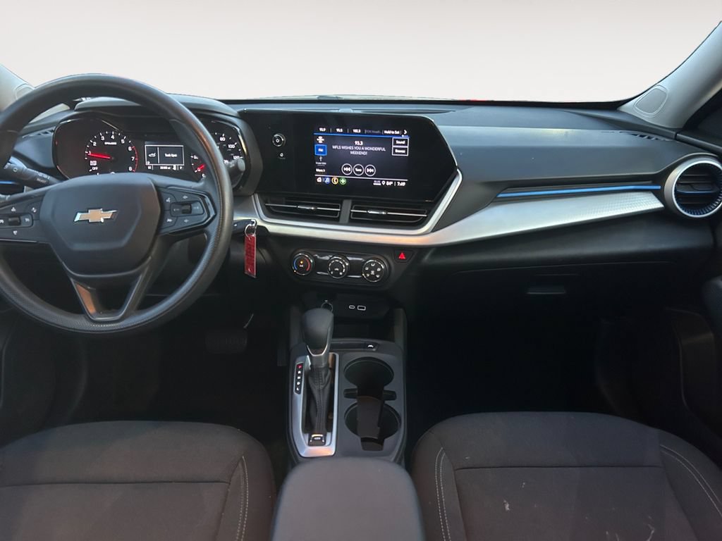 Used 2024 Chevrolet Trax LS FWD image 10