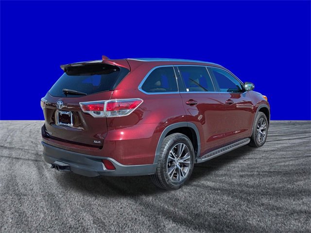 Used 2016 Toyota Highlander XLE image 4