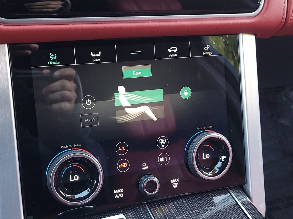 Used 2020 Land Rover Range Rover Autobiography image 23
