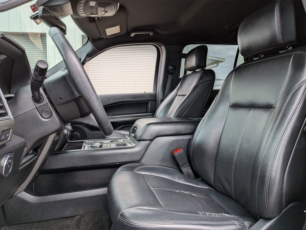 Used 2020 Ford Expedition XLT w/ Equipment Group 202A image 10