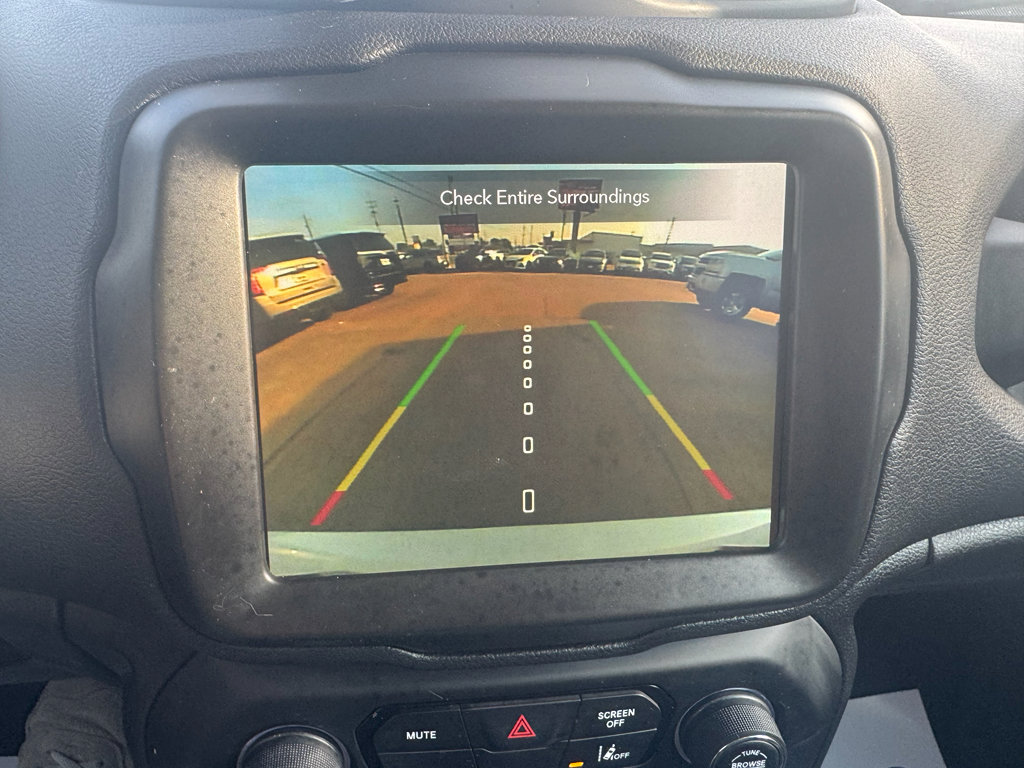 Used 2023 Jeep Renegade Trailhawk w/ Trailhawk Elite Group image 18