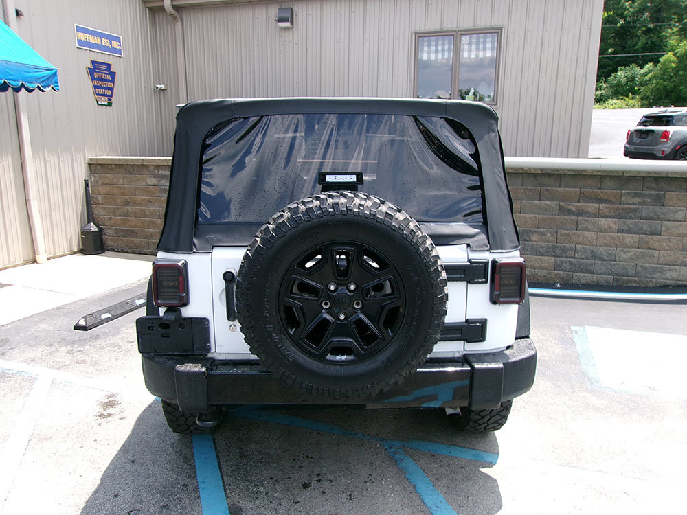 Used 2016 Jeep Wrangler Sport AWD/4WD image 4