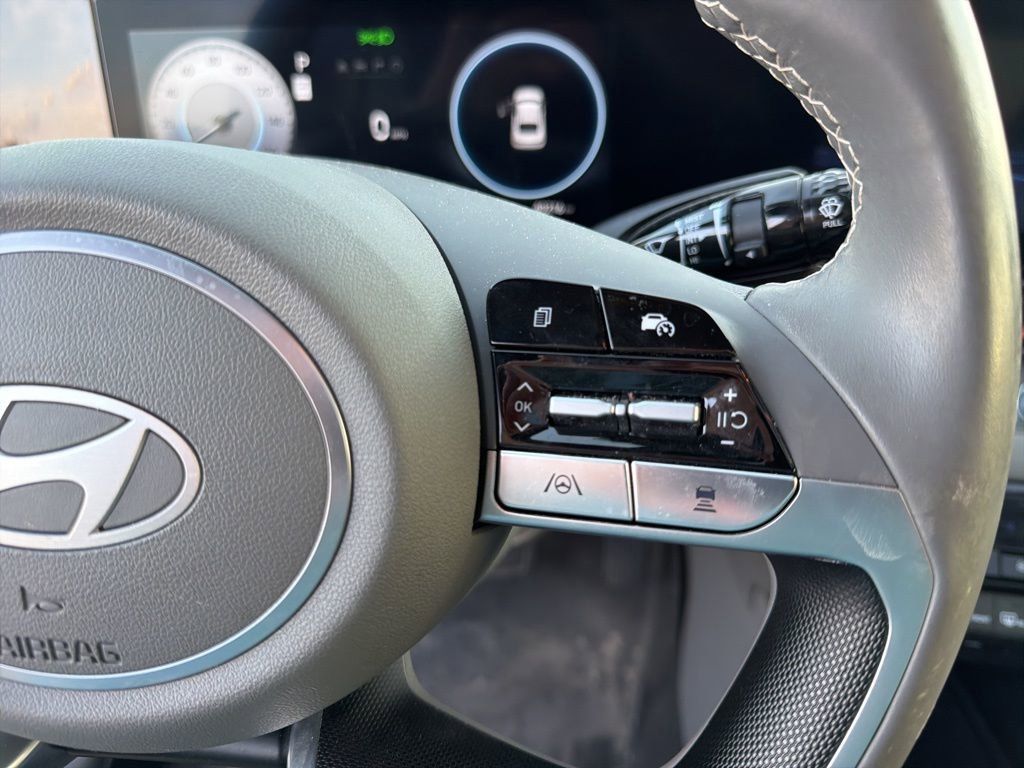 Used 2024 Hyundai Elantra SEL w/ Convenience Package image 29