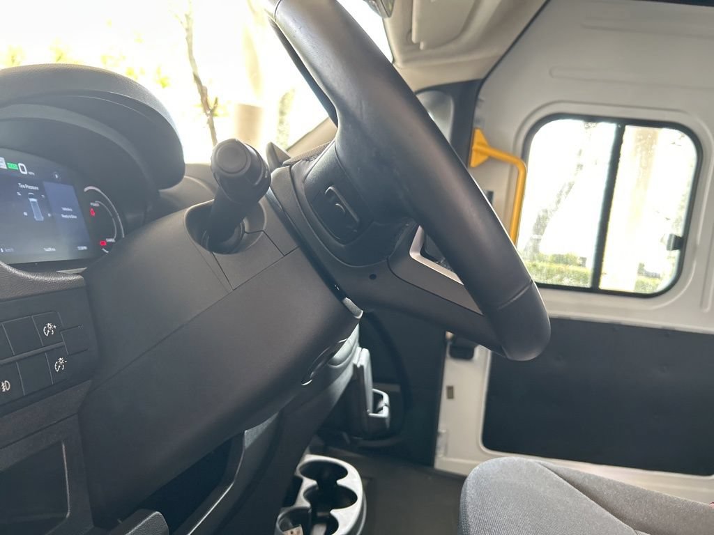 Used 2024 RAM ProMaster 3500 w/ Delivery Van Package FWD image 37