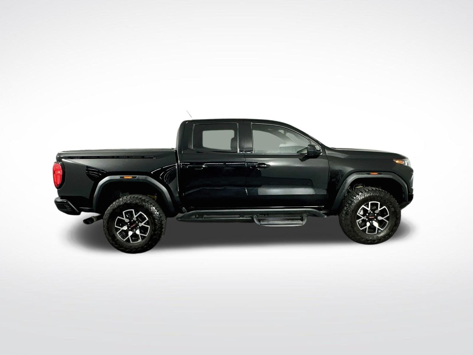 Used 2023 GMC Canyon AT4X AWD/4WD image 9