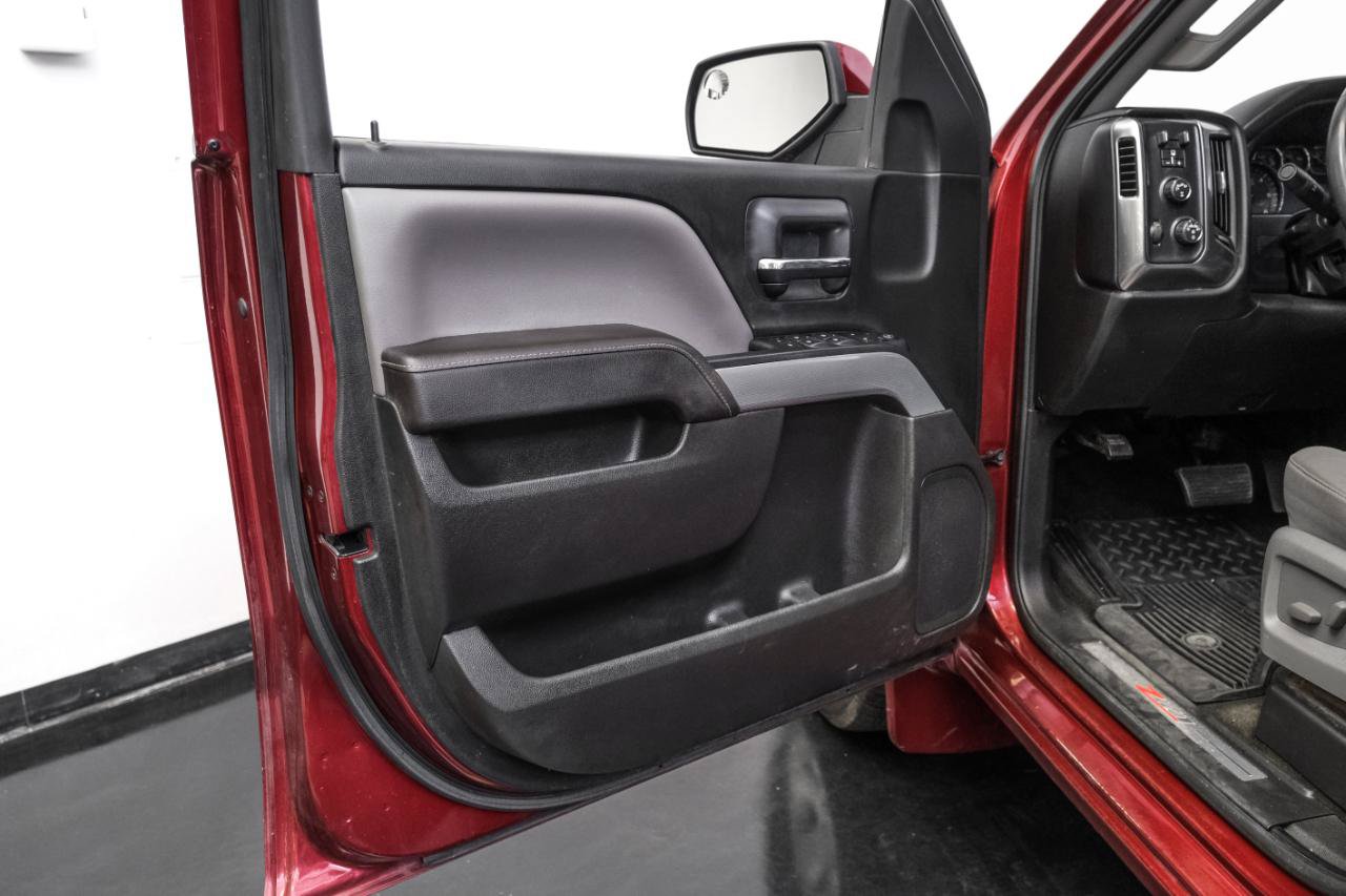Used 2017 Chevrolet Silverado 1500 LT w/ All Star Edition AWD/4WD image 37