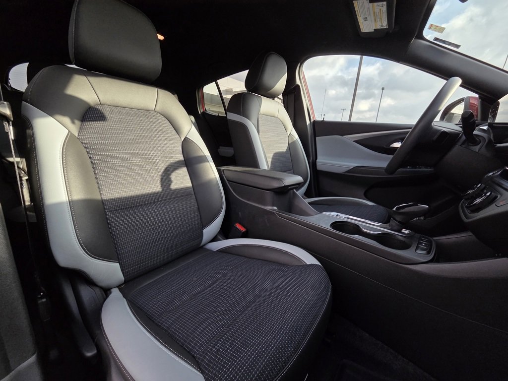 Used 2024 Buick Envista Preferred image 27