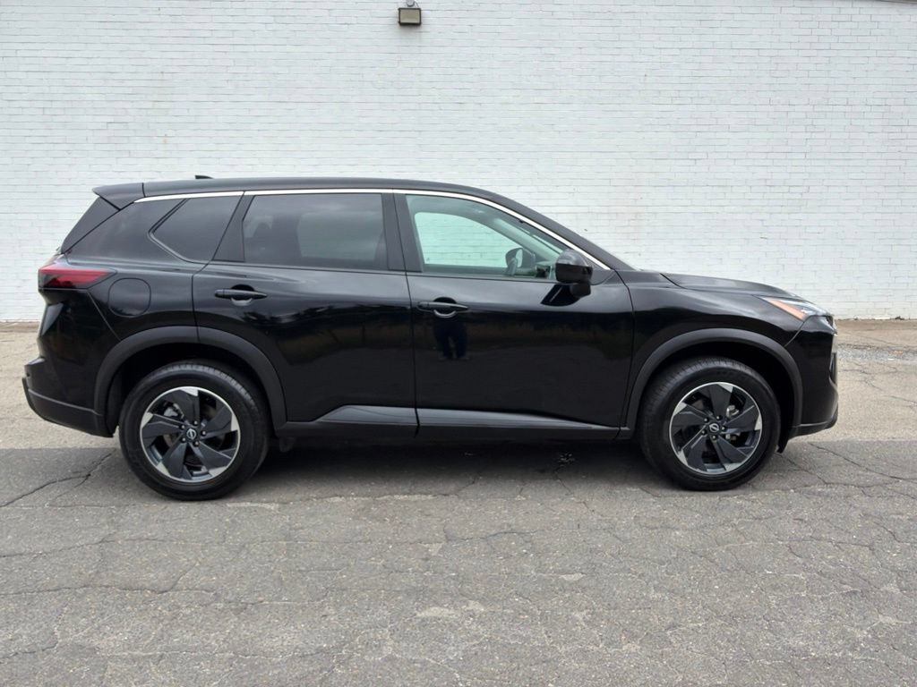 Used 2025 Nissan Rogue SV