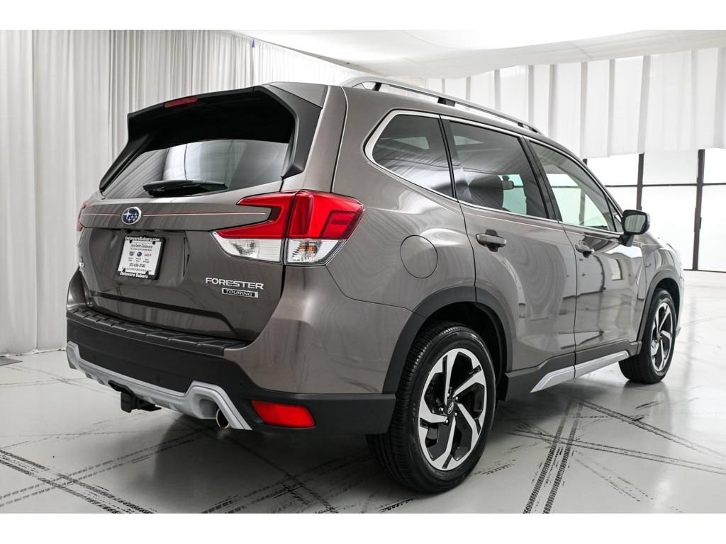 Used 2023 Subaru Forester Touring AWD/4WD image 7
