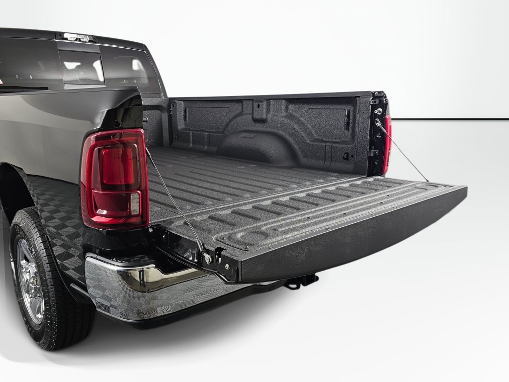 New 2026 RAM 3500 Tradesman AWD/4WD image 16