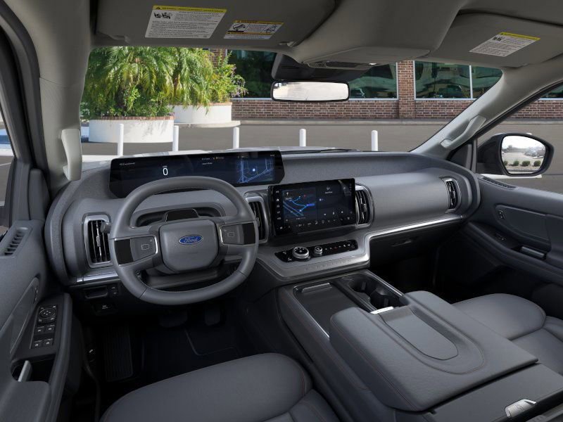 New 2026 Ford Expedition Active image 9