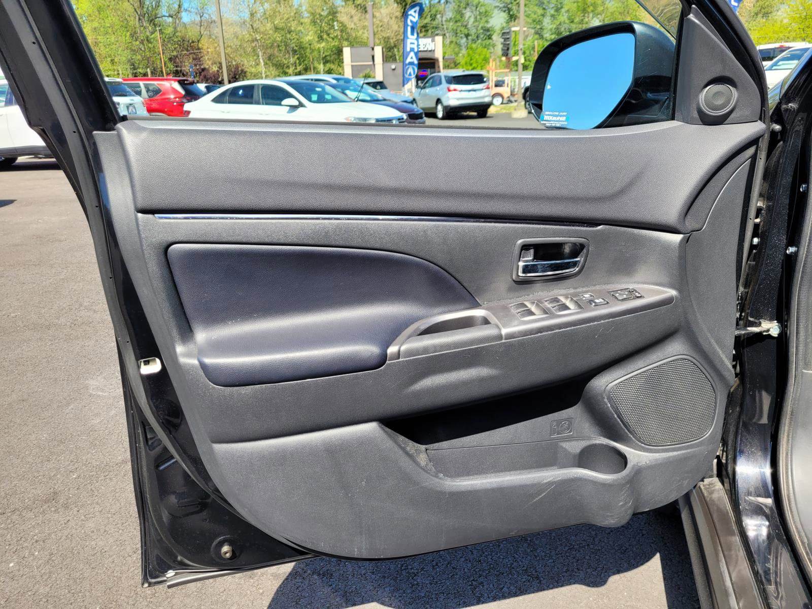 Used 2022 Mitsubishi Outlander Sport SE AWD/4WD image 12