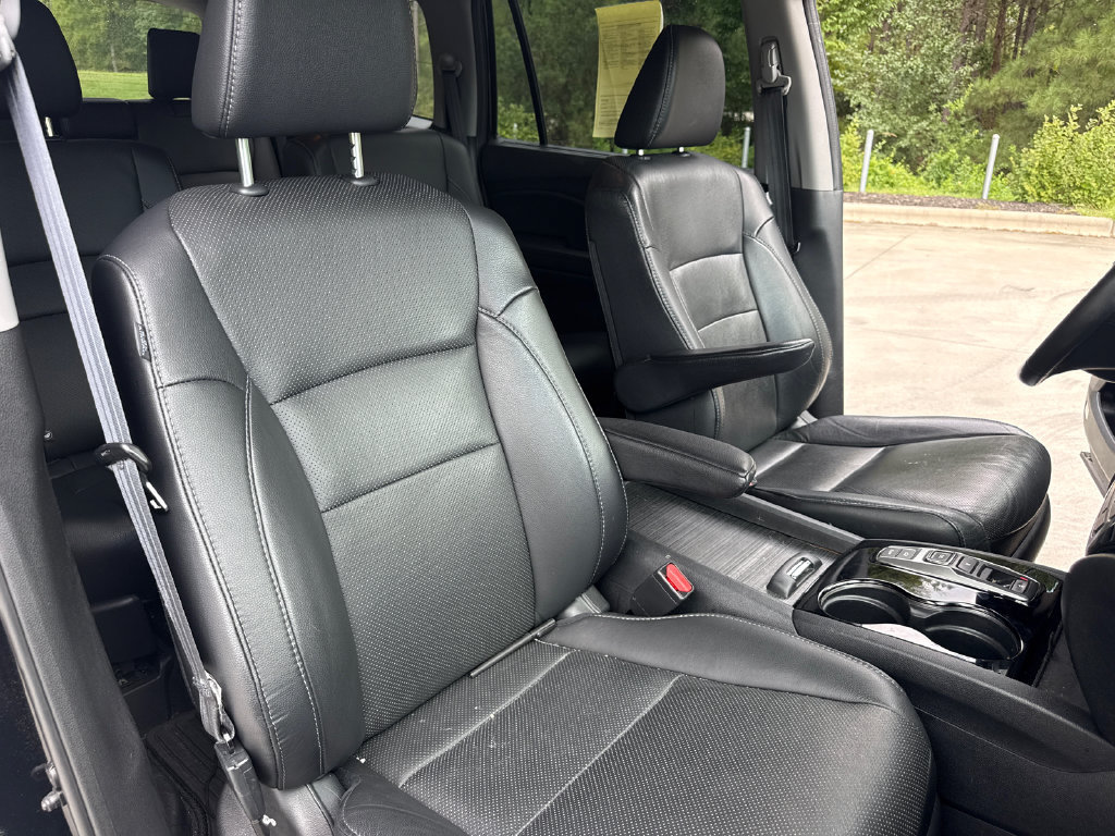 Used 2017 Honda Pilot Elite image 34