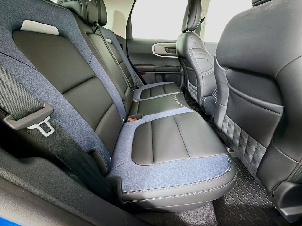Used 2025 Ford Bronco Sport Outer Banks w/ Outer Banks Tech Package+ AWD/4WD image 27