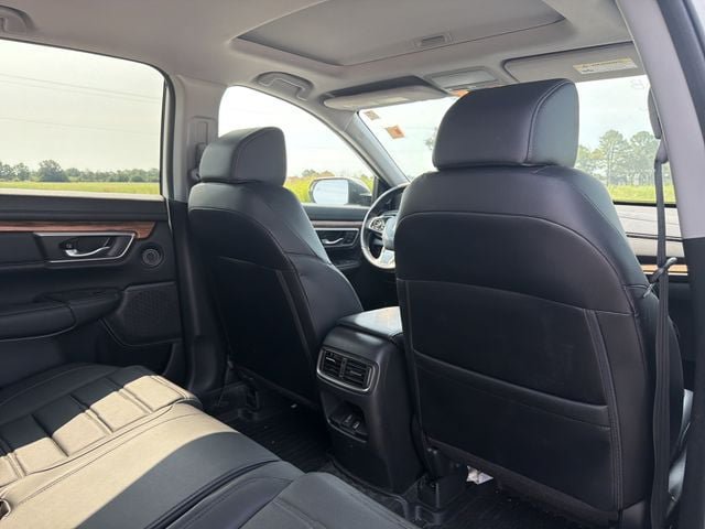 Used 2018 Honda CR-V Touring image 17