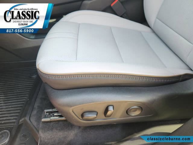 Used 2026 Chevrolet Traverse High Country w/ LPO, Floor Liner Package FWD image 25