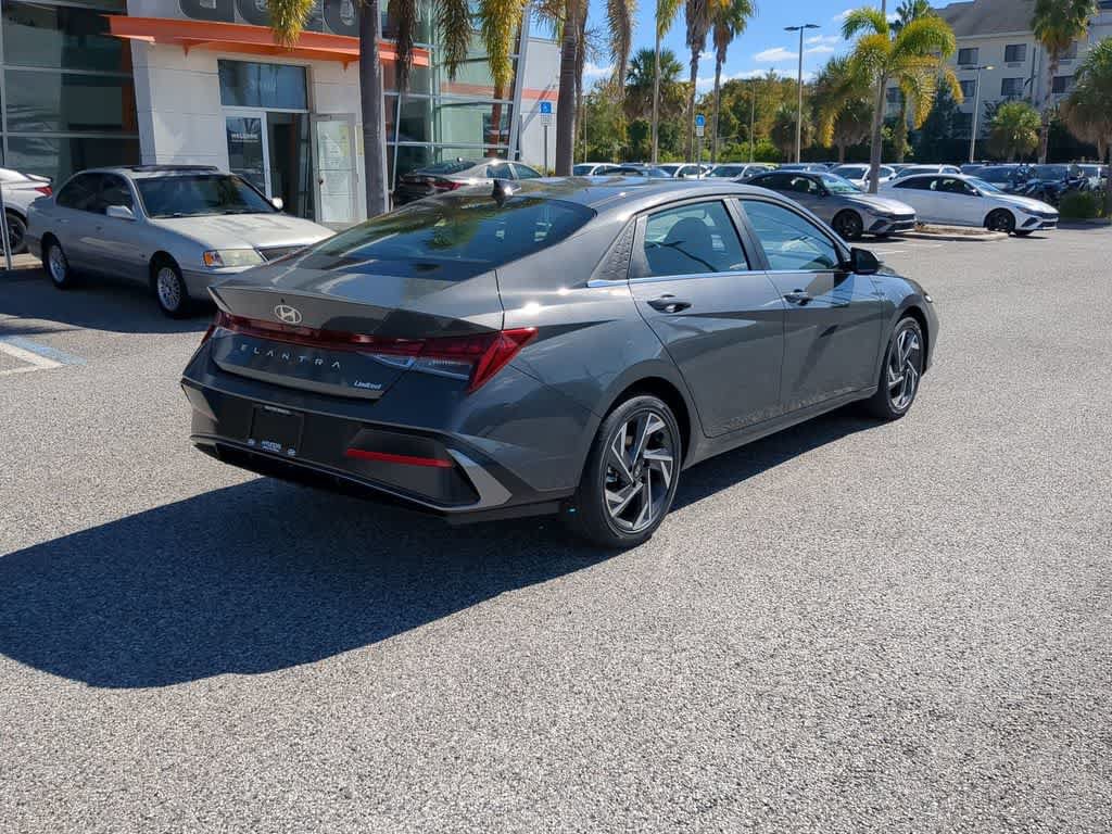 New 2026 Hyundai Elantra Limited FWD image 7
