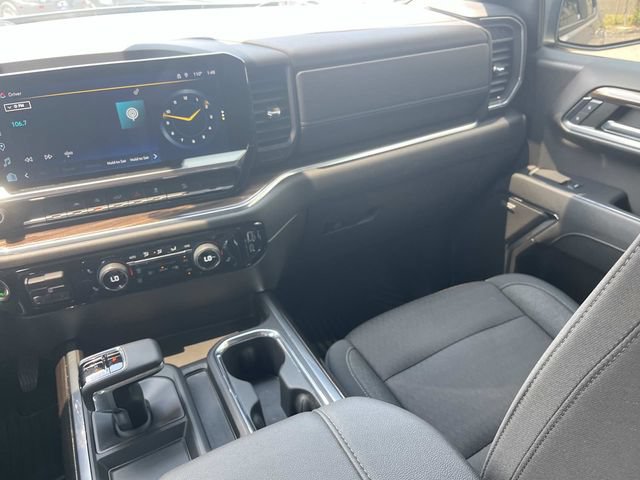Used 2024 Chevrolet Silverado 1500 RST w/ Convenience Package II AWD/4WD image 17