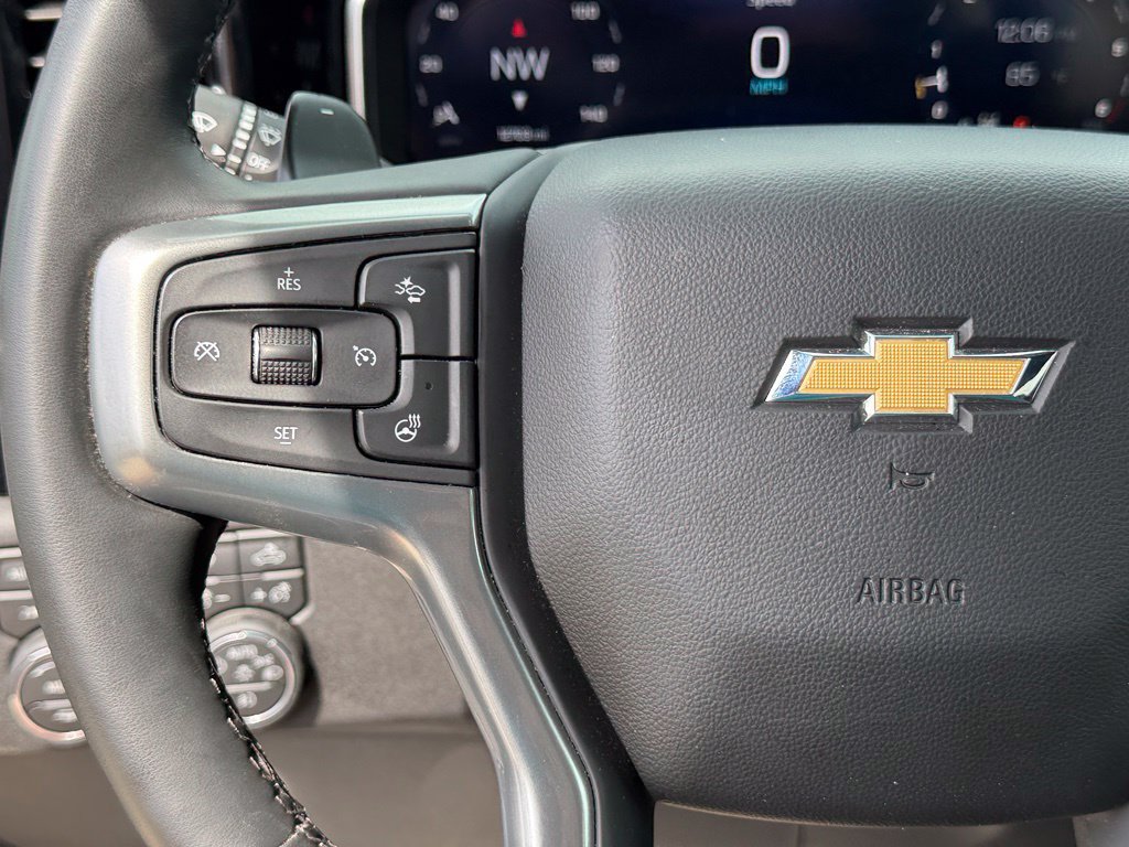 Used 2026 Chevrolet Silverado 1500 LTZ AWD/4WD image 16