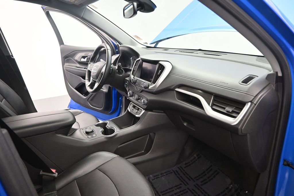 Used 2024 GMC Terrain SLT AWD/4WD image 22