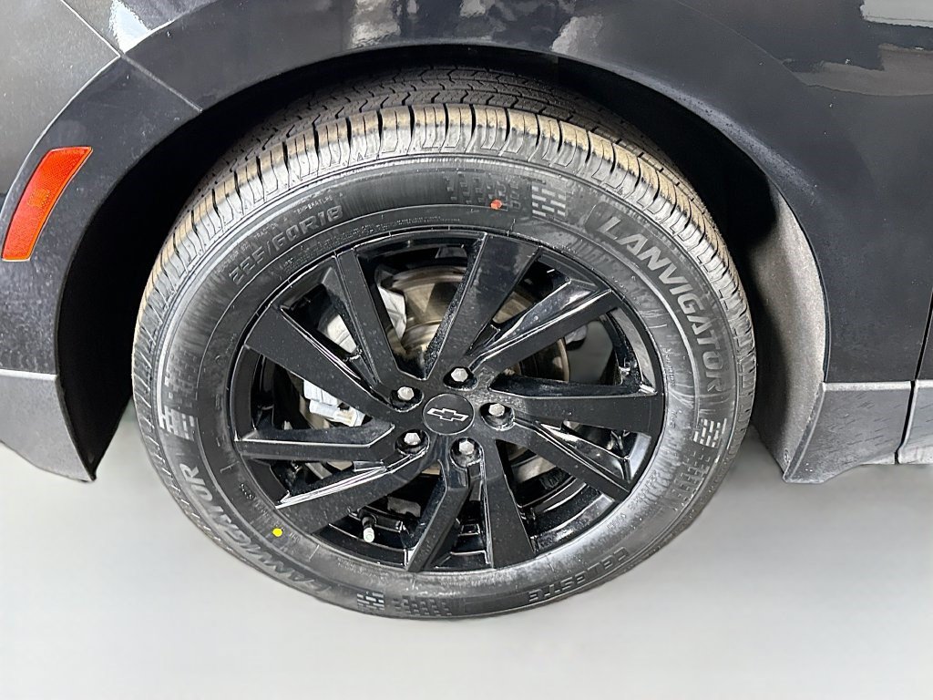 Used 2024 Chevrolet Equinox LS w/ Midnight Edition FWD image 37