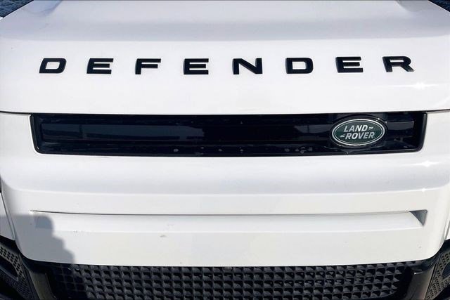 Used 2024 Land Rover Defender 110 X-Dynamic SE image 34