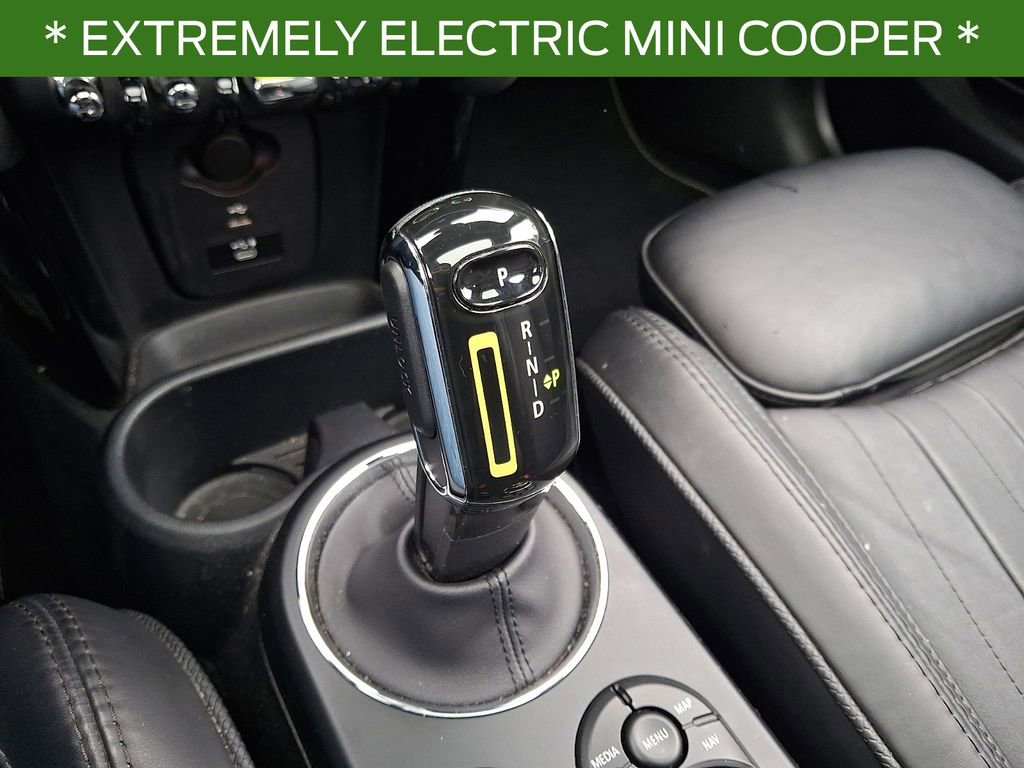 Used 2021 MINI Cooper SE w/ 8.8" Touchscreen Nav Package image 15