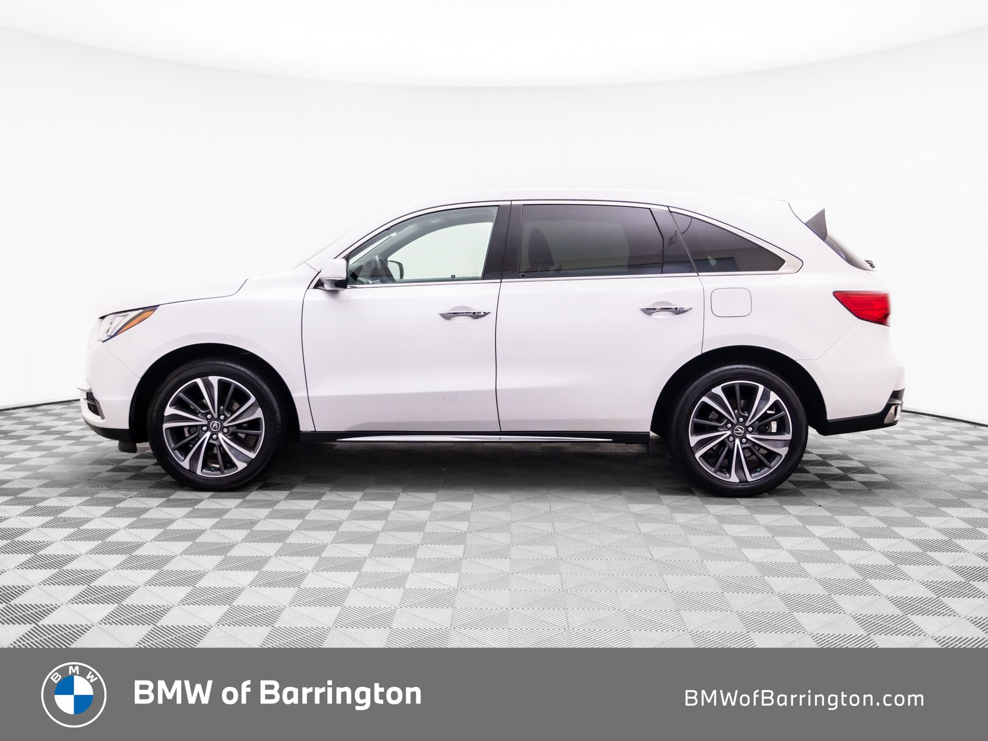 Used 2020 Acura MDX SH-AWD w/ Technology Package image 2