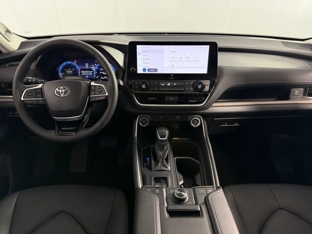 Used 2024 Toyota Grand Highlander Platinum image 25