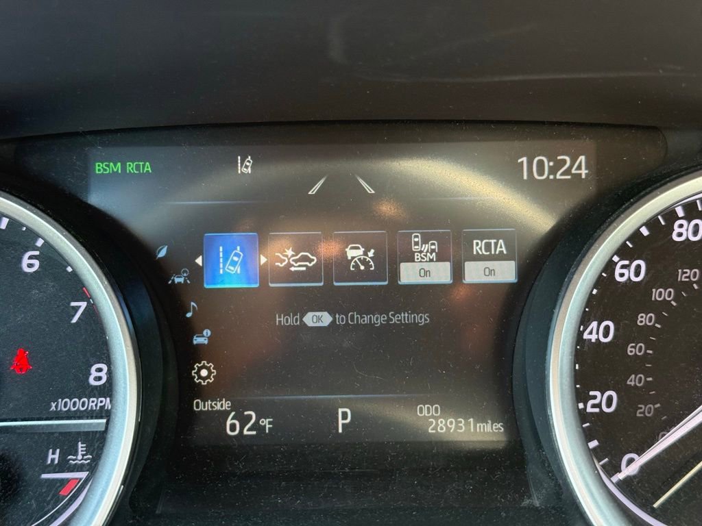 Used 2024 Toyota Camry XLE w/ Cold Weather Package image 10