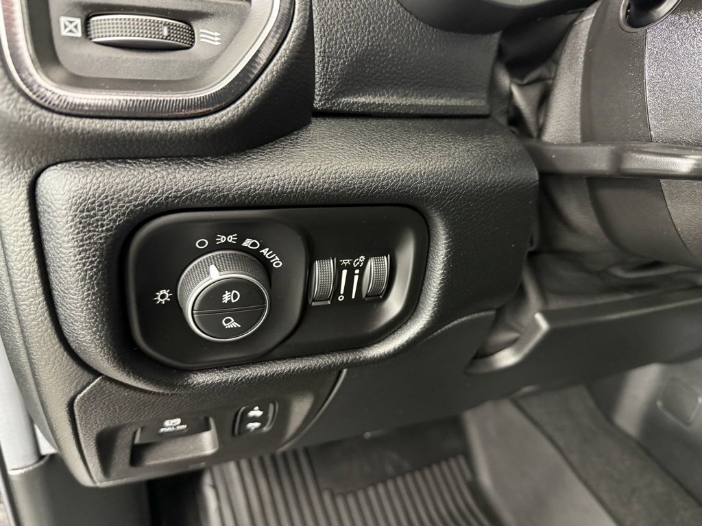 Used 2022 RAM 1500 Rebel w/ G/T Package image 21