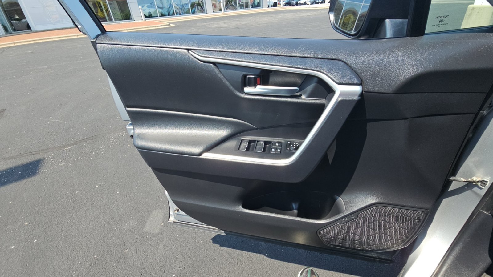 Certified 2025 Toyota RAV4 XLE AWD/4WD image 23