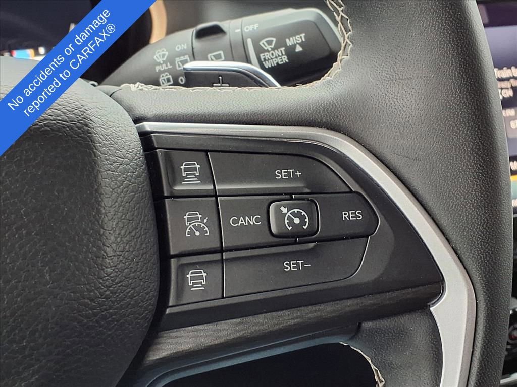 Used 2023 Jeep Grand Cherokee L Laredo image 26