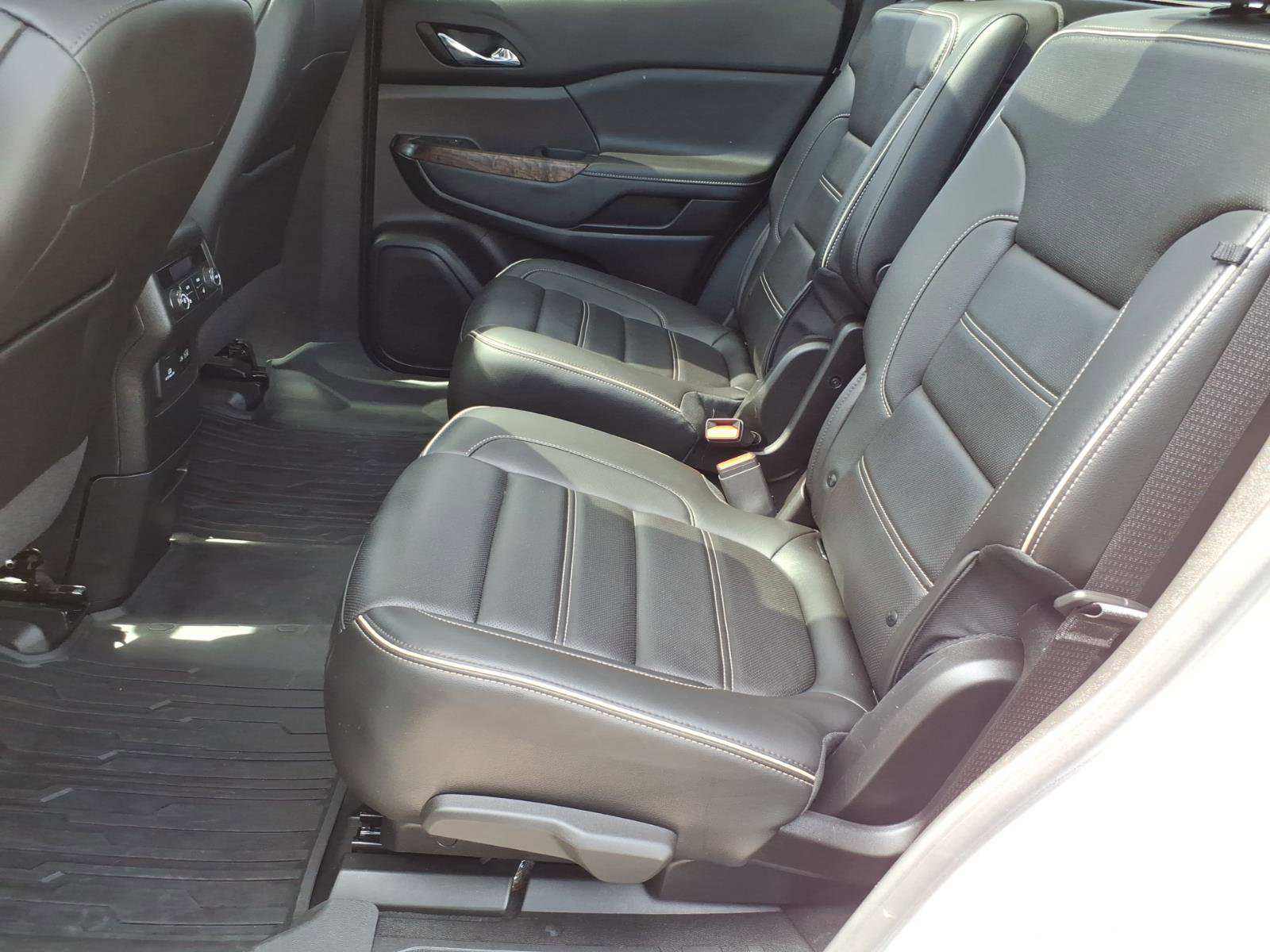 Certified 2023 GMC Acadia Denali w/ Denali Ultimate Package AWD/4WD image 13