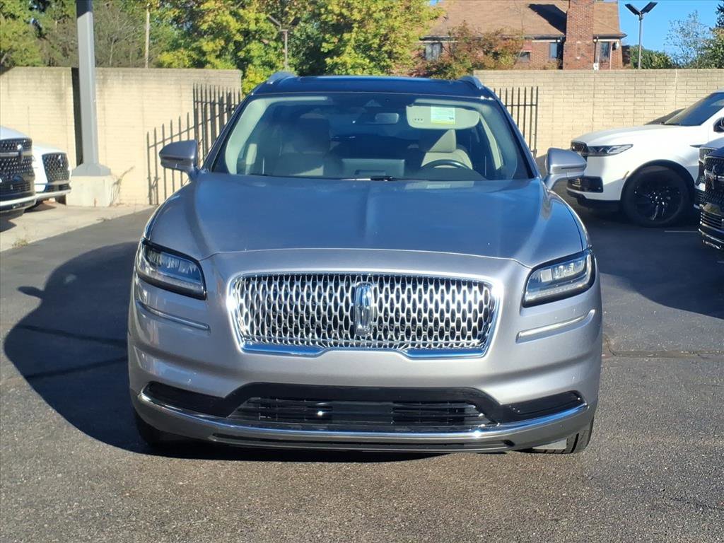 Used 2022 Lincoln Nautilus Reserve image 2