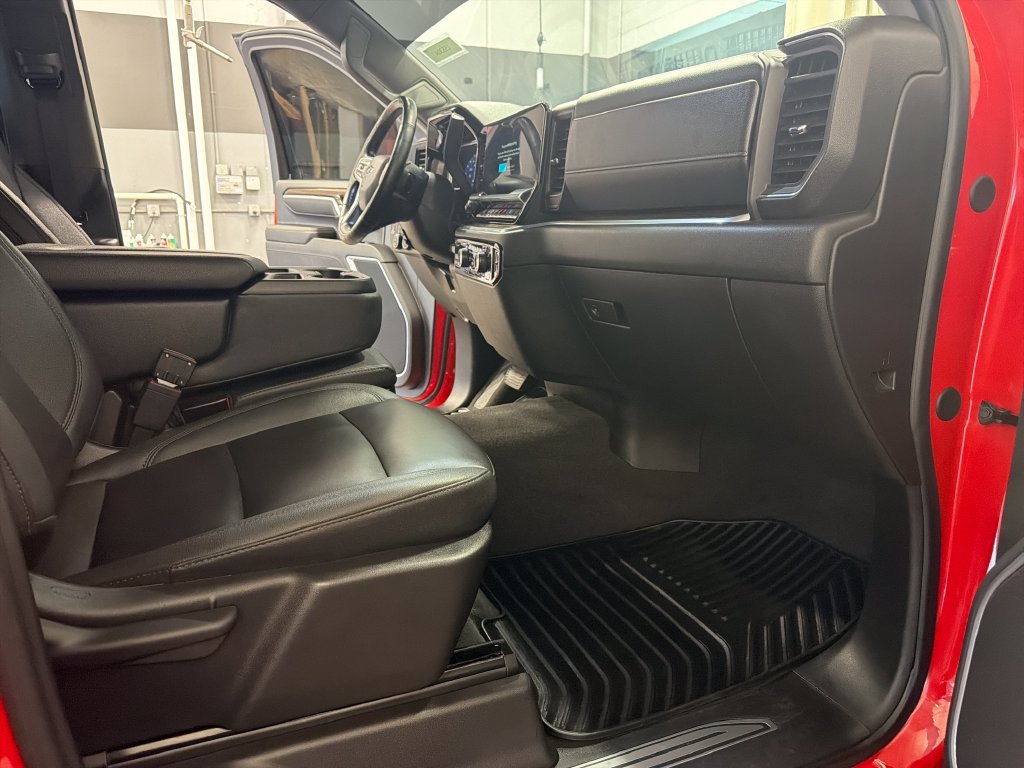 Used 2025 Chevrolet Silverado 2500 LT w/ Trail Boss Package AWD/4WD image 18