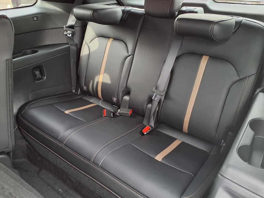 New 2026 MAZDA CX-90 3.3 Turbo w/ Premium Plus Pkg image 19