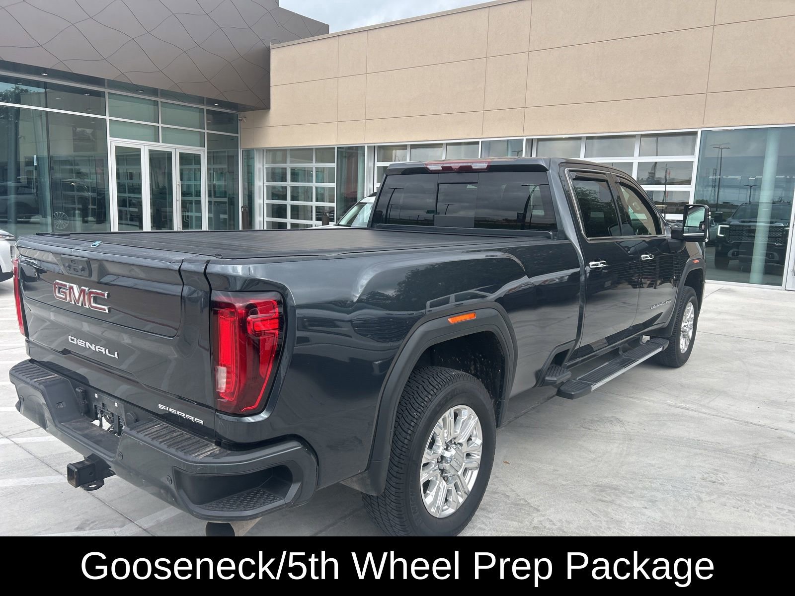 Used 2021 GMC Sierra 2500 Denali AWD/4WD image 9