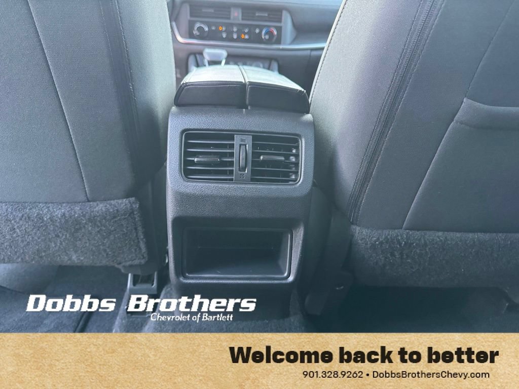 Used 2024 Nissan Rogue S FWD image 34
