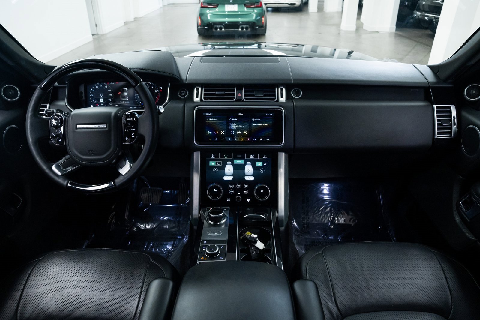 Used 2020 Land Rover Range Rover HSE image 9