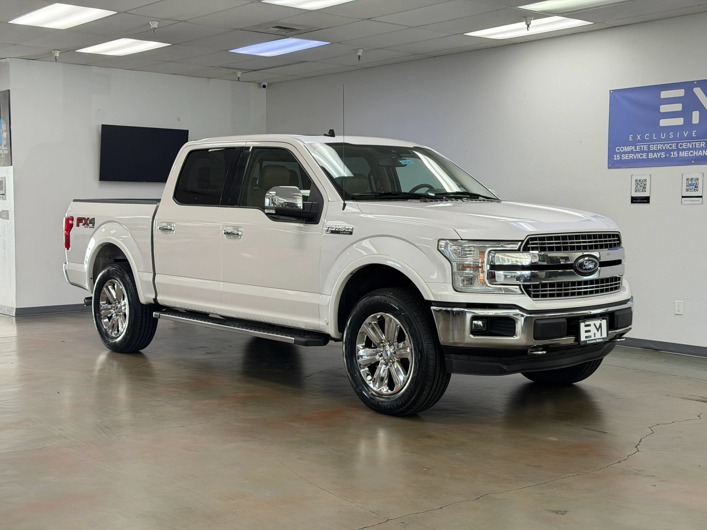 Used 2019 Ford F150 Lariat w/ Equipment Group 502A Luxury AWD/4WD image 2