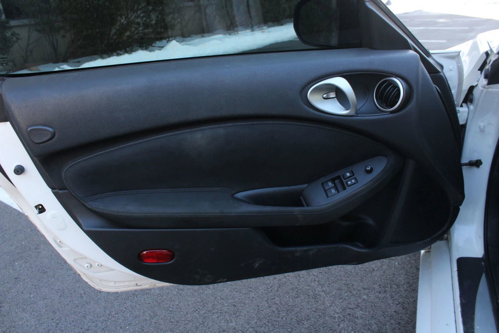 Used 2014 Nissan 370Z Touring RWD image 14
