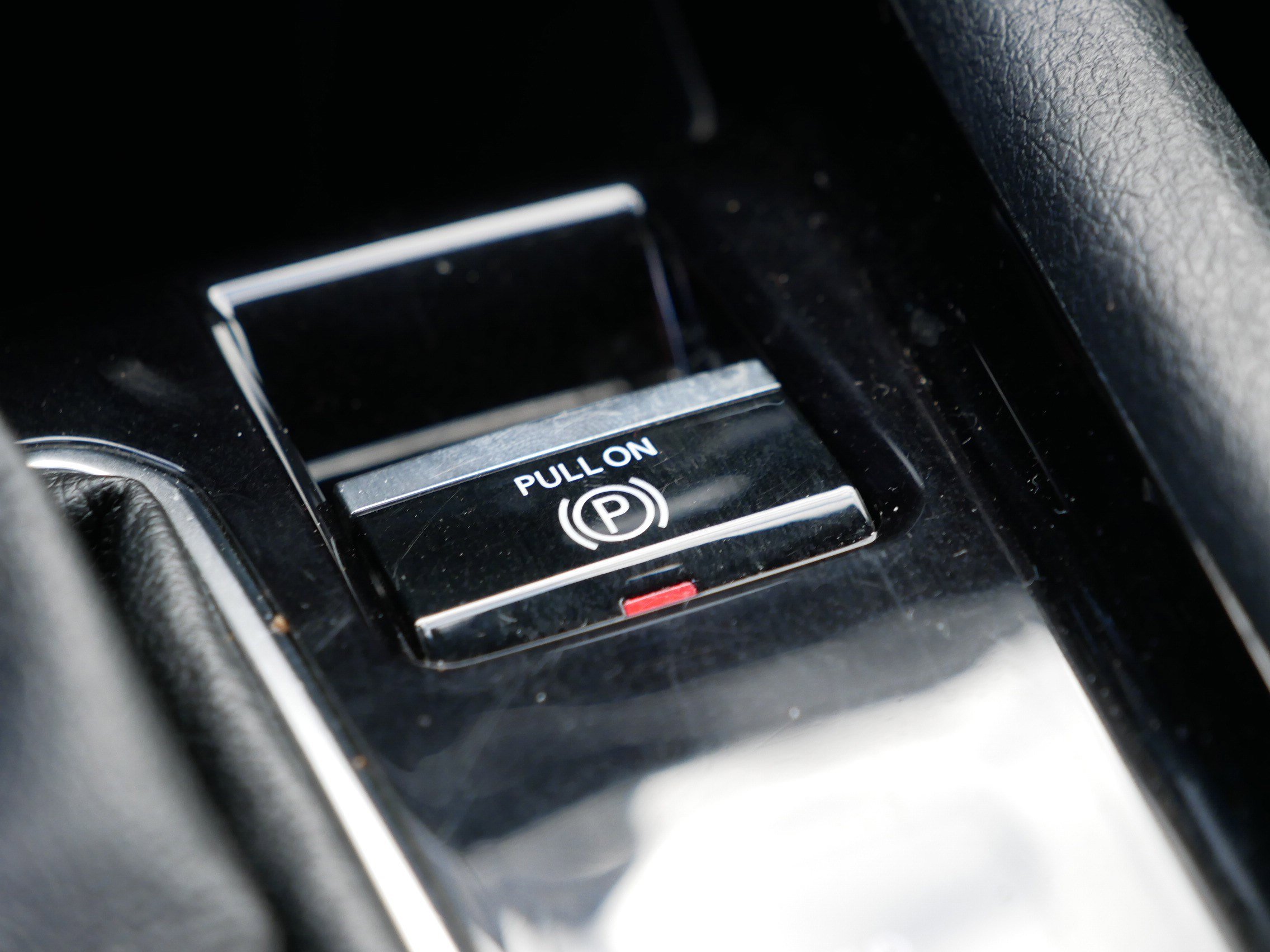 Used 2024 Jeep Compass Limited image 32